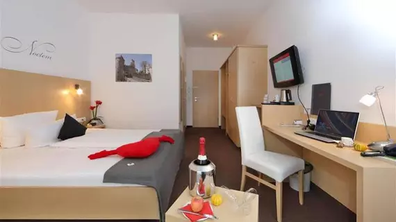 BEST WESTERN PLUS Aalener Roemerhotel | Baden-Wuerttemberg - Ostalbkreis (bölgesi) - Aalen