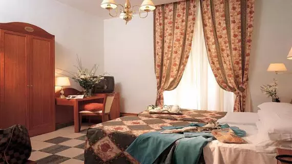 Hotel Aberdeen | Lazio - Roma (ve civarı) - Roma Kent Merkezi - Rione XVIII Castro Pretorio