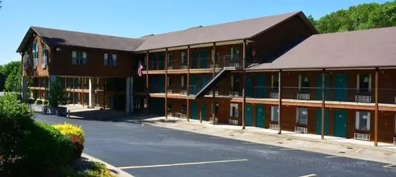 Fall Creek Inn & Suites | Missouri - Branson (ve civarı) - Branson