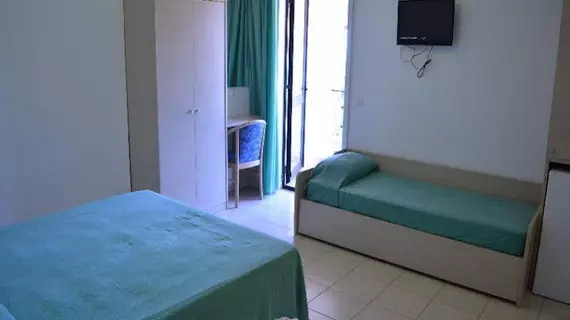 Hotel Marinella | Calabria - Vibo Valentia (vilayet) - Ricadi