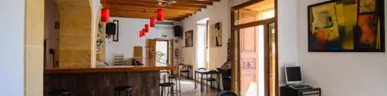 Embat Hostel | Balearic Adaları - Mayorka Adası - Pla de Mallorca