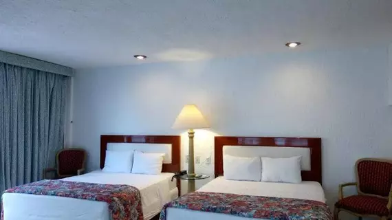 Suites Costa Blanca | Quintana Roo - Benito Juárez - Cancun (ve civarı) - Oteller Bölgesi - Avenida Kukulkan