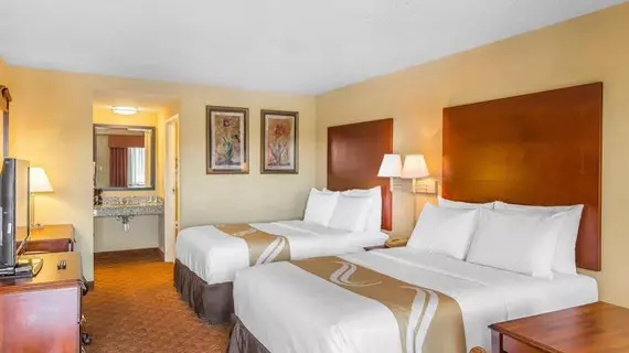 Quality Inn Calera | Alabama - Birmingham (ve civarı) - Calera