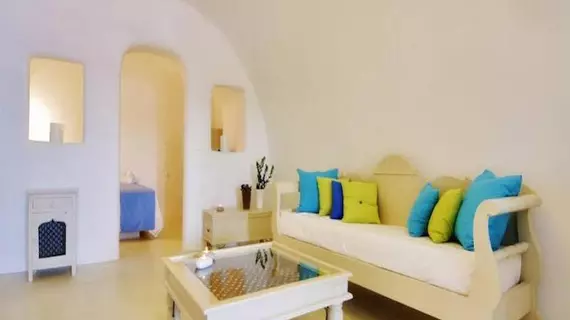 Chroma Suites | Ege Adaları - Santorini