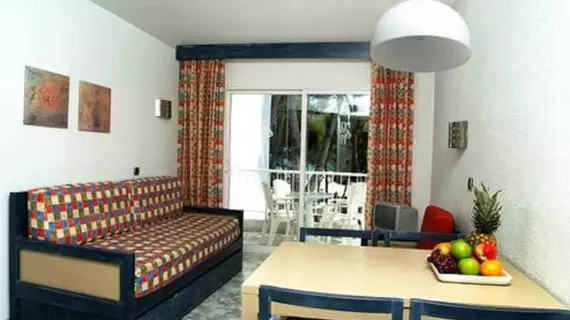 Apartamentos Sofia | Balearic Adaları - Mayorka Adası - Alcudia