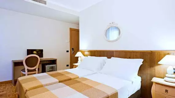 Hotel Ambassador | Marche - Pesaro and Urbino (vilayet) - Pesaro