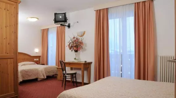 Hotel La Noria | Trentino-Alto Adige - Trento İli - Commezzadura