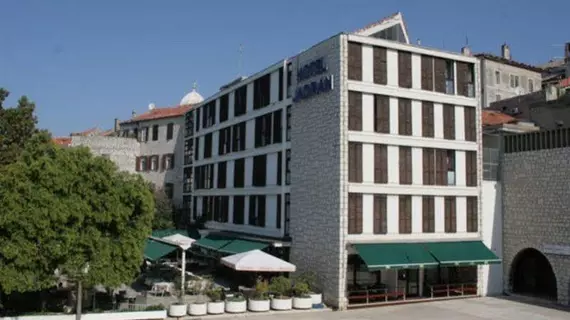 Hotel Jadran | Sibenik-Knin - Sibenik - Sibenik Tarihi Şehir Merkezi