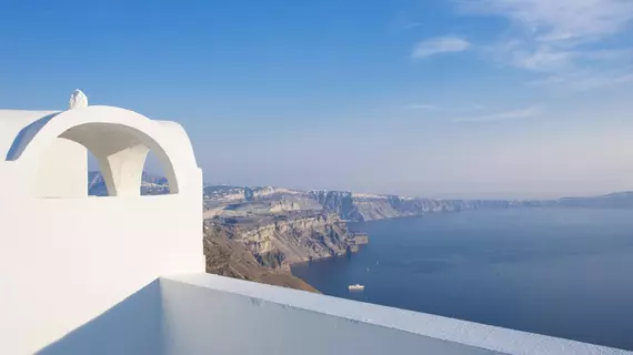 On The Rocks | Ege Adaları - Santorini