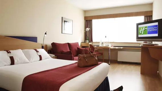 Holiday Inn Express Madrid Tres Cantos | Madrid Özerk Topluluğu - Madrid (ve civarı) - Tres Cantos