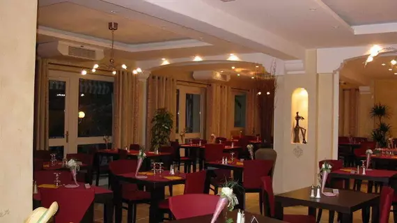 Hotel Prime | Occitanie - Herault (bölge) - Montpellier (ve civarı) - Saint-Jean-de-Vedas