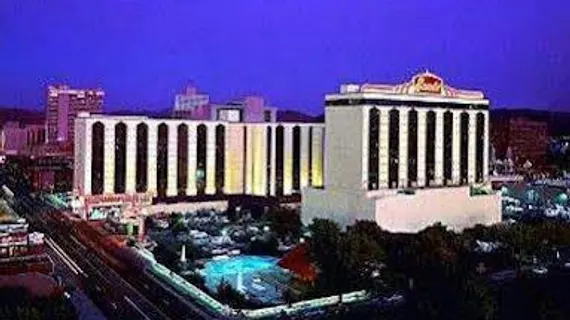 Sands Regency Casino | Nevada - Pyramid Lake Kızılderili Bölgesi - Reno (ve civarı) - Reno - Downtown Reno