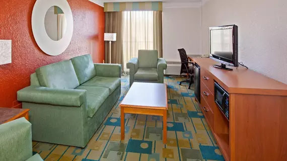 La Quinta Inn & Suites Nashville Airport/Opryland | Tennessee - Nashville-Davidson - Nashville (ve civarı) - Nashville - Opryland - Donelson