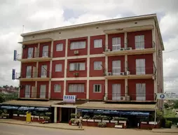 Hotel Le Relais Saint Jacques | Yaounde