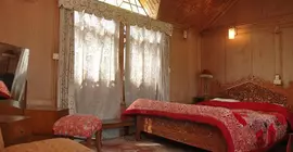 Royal Dandoo Palace - House Boat | Cammu ve Keşmir - Srinagar (ve civarı) - Srinagar - Dal Gölü