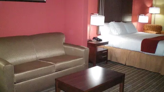 Holiday Inn Express & Suites Cleveland | Teksas - Conroe (ve civarı) - Cleveland