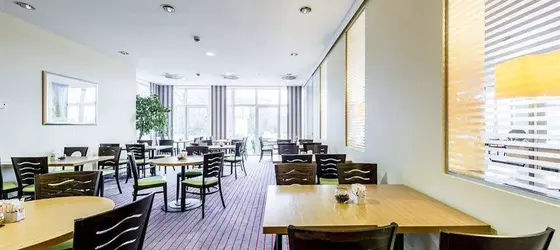 Holiday Inn Express Frankfurt Airport | Hessen - Frankfurt (ve civarı) - Moerfelden-Walldorf