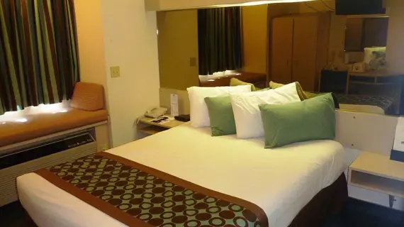 Quality Inn & Suites | Nevada - Fallon (ve civarı) - Fallon