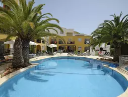 Club Simo Aparthotel | Balearic Adaları - Mayorka Adası - Sant Llorenc des Cardassar - Cala Millor