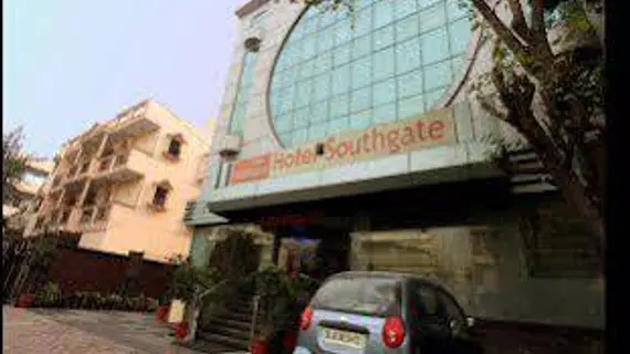 Hotel Southgate | Batı Delhi - Ulusal Eyalet Başkenti Delhi - Delhi (ve civarı) - Yeni Delhi - Green Park