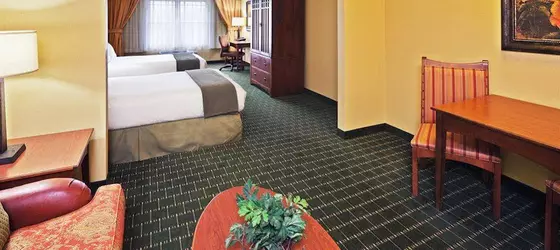 The Q Hotel & Suites | Missouri - Springfield (ve civarı) - Springfield