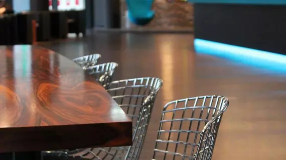 Motel One Frankfurt Messe | Hessen - Frankfurt (ve civarı) - Frankfurt - Gallus