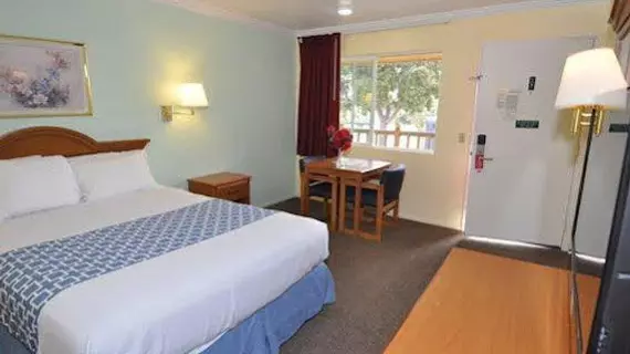 Econo Lodge Morro Bay | Kaliforniya - San Luis Obispo (ve civarı) - Morro Bay