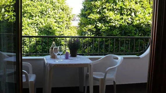 Residence Bianca | Lombardy - Brescia (il) - Sirmione