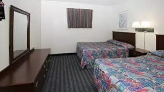 Knights Inn & Suites Virginia Beach | Virginia - Norfolk - Virginia Beach (ve civarı) - Virginia Beach