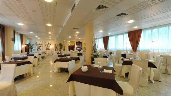 Hotel Parisi | Piedmont - Turin (ve civarı) - Nichelino