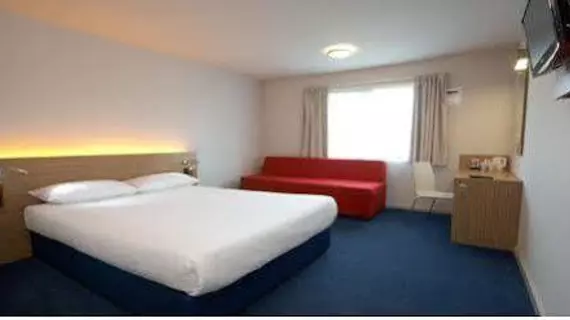 Travelodge Edinburgh Airport | İskoçya - Edinburgh (ve civarı) - Newbridge