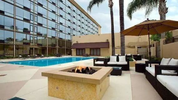 Red Lion Hotel Anaheim | Kaliforniya - Orange County - Anaheim - Anaheim Resort