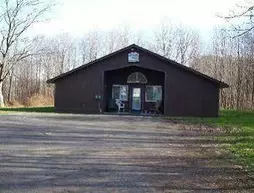 Feeder Creek Lodge and Cabin | New York - Pulaski