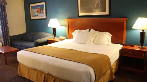 Holiday Inn Express Mackinaw City | Michigan - Mackinaw City