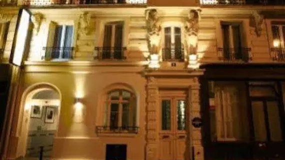 Hôtel De Nemours | Ile-de-France - Paris - Quartier de la Folie-Méricourt