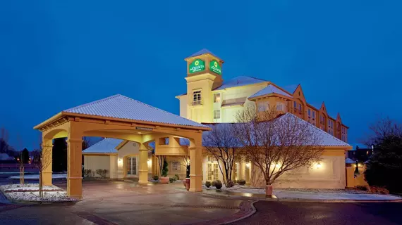 La Quinta Inn & Suites Denver Southwest Lakewood | Kolorado - Denver (ve civarı) - Lakewood