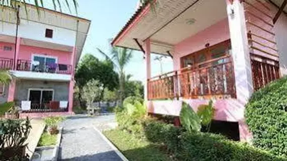 Pinky Bungalows | Krabi İli - Ko Lanta