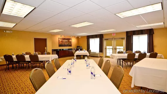 Holiday Inn Express Hotel & Suites Fort Atkinson | Wisconsin - Fort Atkinson (ve civarı) - Fort Atkinson