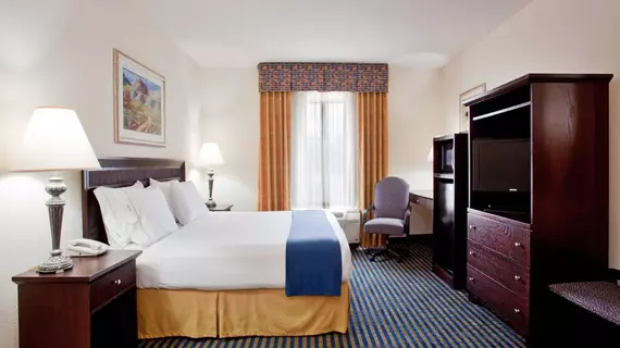 Holiday Inn Express & Suites Chesapeake | Virginia - Norfolk - Virginia Beach (ve civarı) - Chesapeake