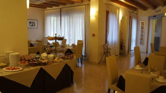 Hotel Villa Costanza | Venedik (ve civarı) - Mestre