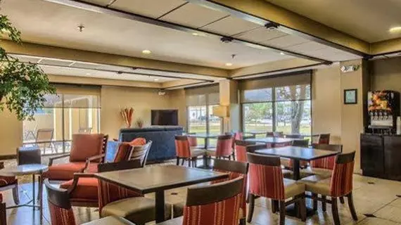 Comfort Inn Opelika | Alabama - Auburn - Opelika (ve civarı) - Opelika