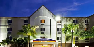 Candlewood Suites Fort Myers/Sanibel Gateway