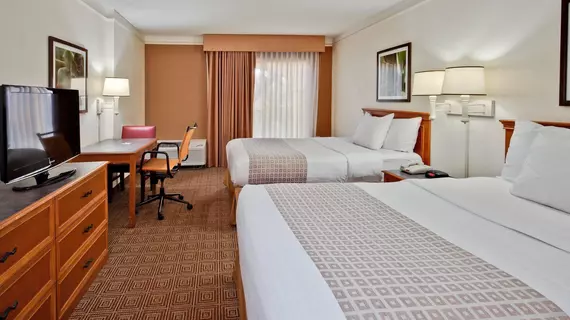 La Quinta Inn & Suites Fort Lauderdale Cypress Creek | Florida - Fort Lauderdale (ve civarı) - Fort Lauderale