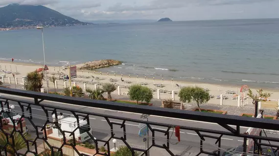 Hotel Aquilia | Liguria - Savona (il) - Laigueglia