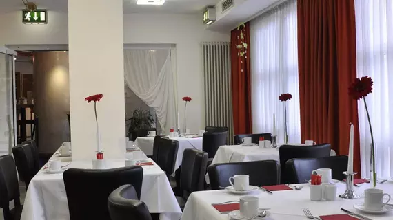 Quality Hotel Erlangen | Bavyera - Orta Franconia