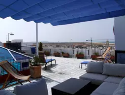 Hostal Casa Alborada | Andalucia - Cadiz (vilayet) - La Janda - Conil de la Frontera - Conil de la Frontera Kent Merkezi