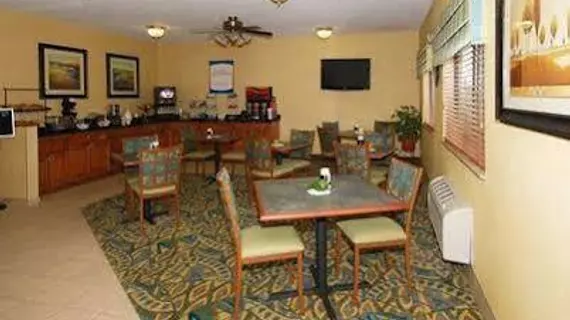 Quality Inn Tomah | Wisconsin - Black River Şelaleleri (ve civarı) - Tomah