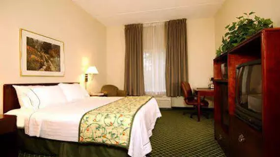 Fairfield Inn Greenville Spartanburg Airport | Güney Karolayna - Greenville - Spartanburg (ve civarı) - Greenville