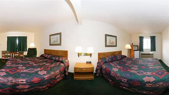 ECONO LODGE INN & SUITES | New Mexico - Socorro