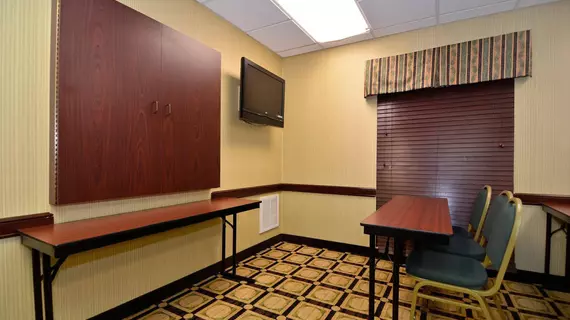 Best Western Galleria Inn & Suites Memphis | Tennessee - Memphis (ve civarı) - Memphis